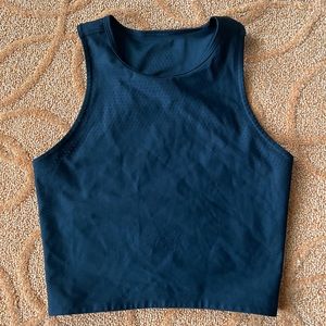 Lululemon cropped top